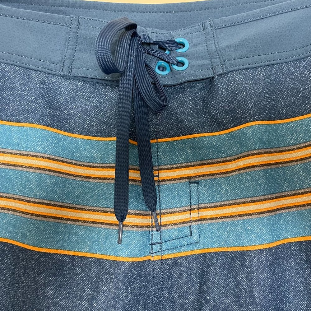 The North Face Striped Whitecap Boardshorts Shorts Swim Trunks Men's 38 Beach - Picture 2 of 8